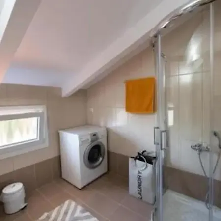 Asanis 4 * Лефкада